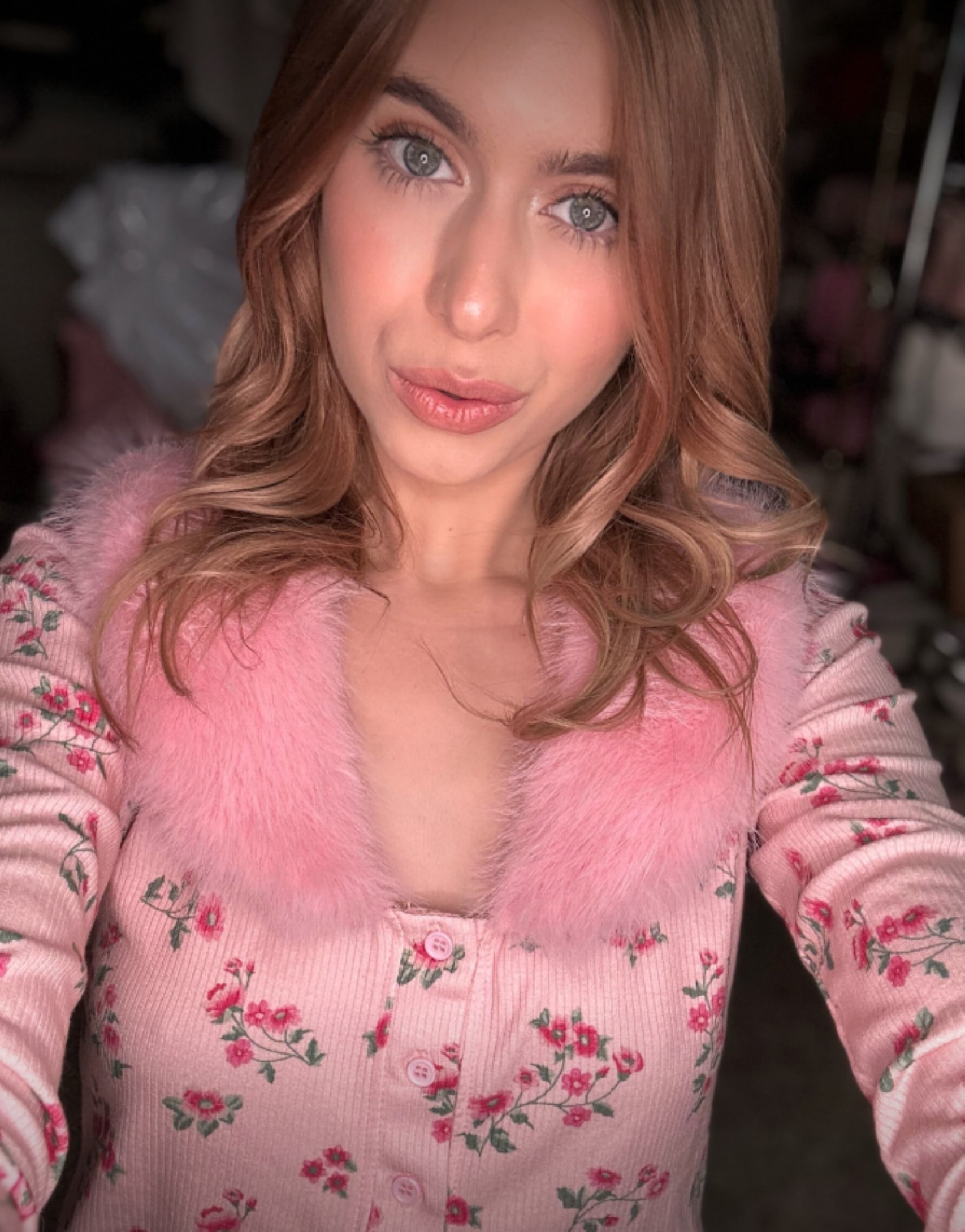 Look at sexy babe Jill Kassidy's lovely selfies in different attire