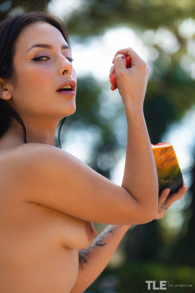 Maria Wars Already Knows Shes Grabbing The Banana, Perfectly Ripe And Irresistible - The Life Erotic