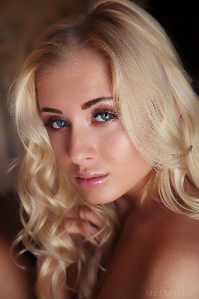 Cayla - Bright blue eyes and silky blonde hair on a ravishing teen