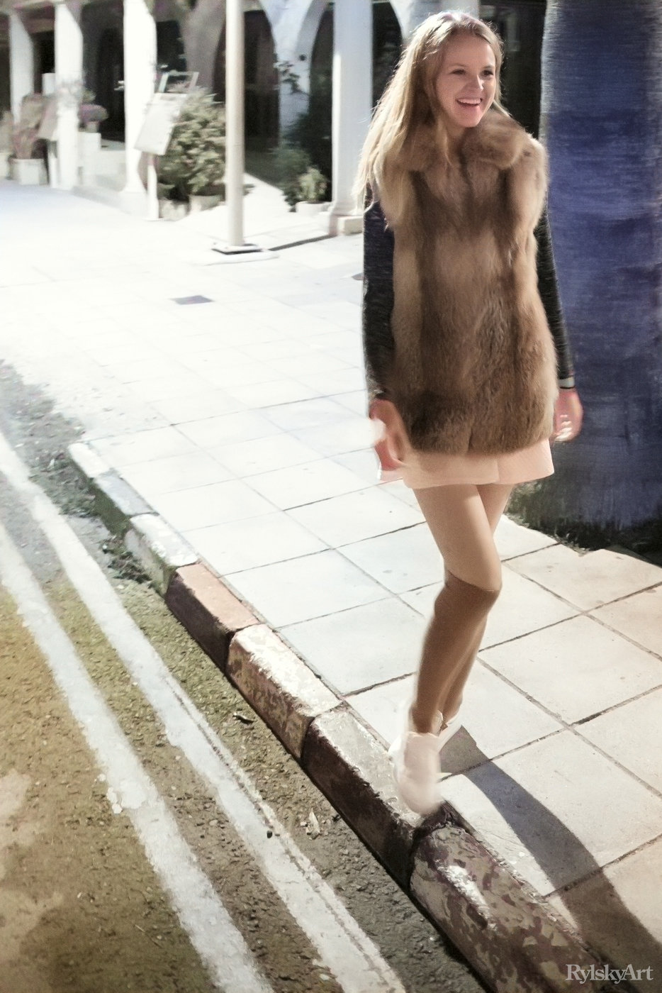 Alice May In Some Pix Mix Backstage - Rylsky Art