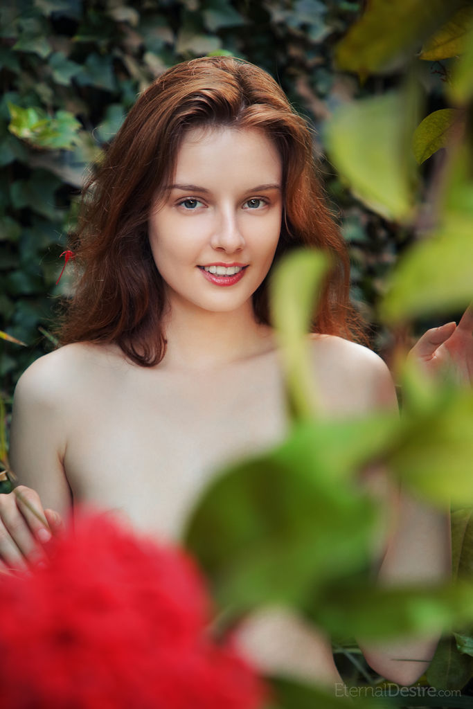 Sienna Petite Babe With Young Body - Eternal Desire