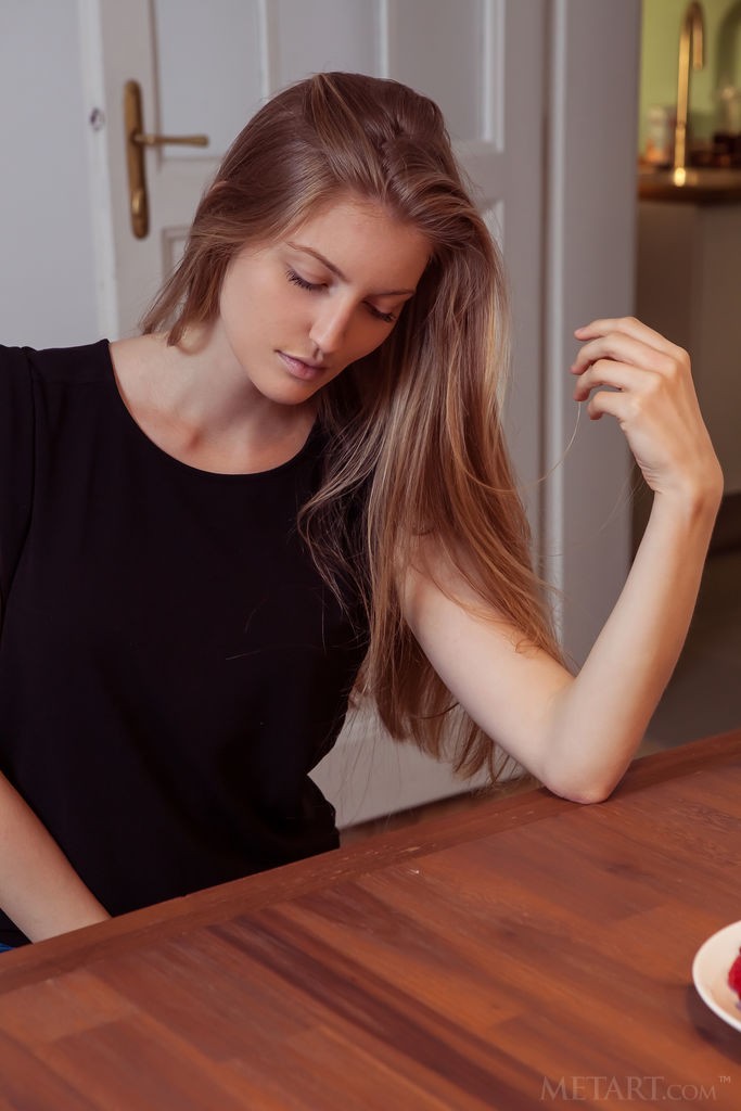 Bretona - College girl goes home for lunch and gets naked