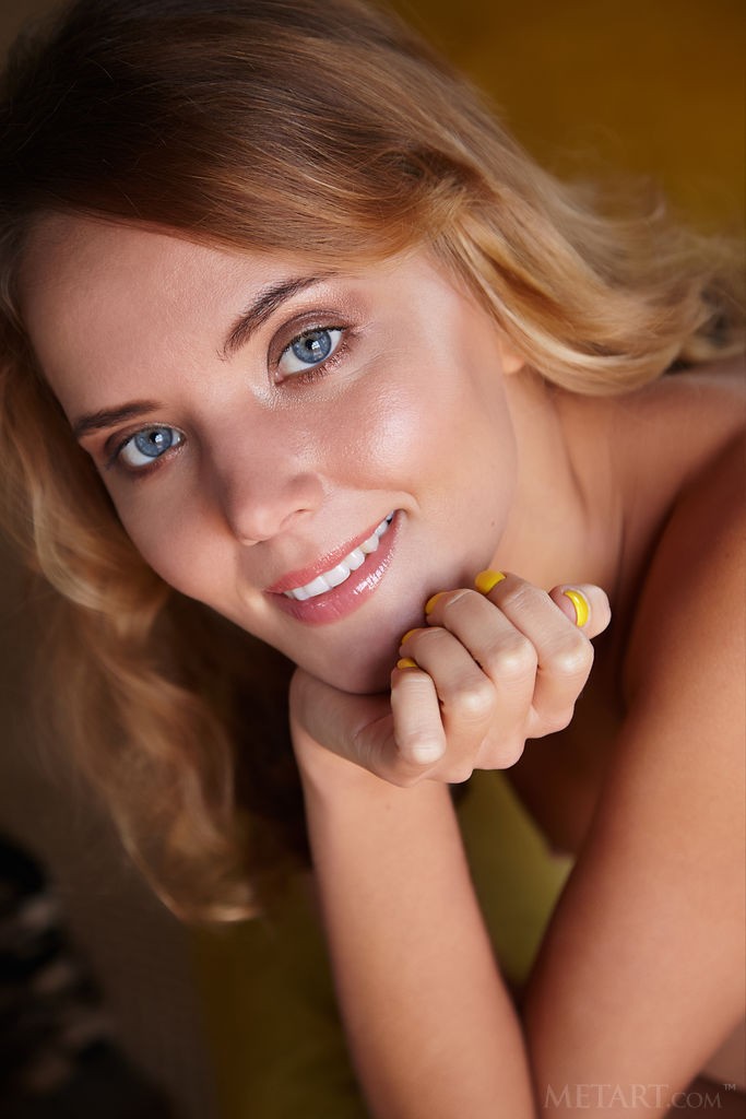 Mango A - Showing her pretty, blue eyes and amazing, naked body